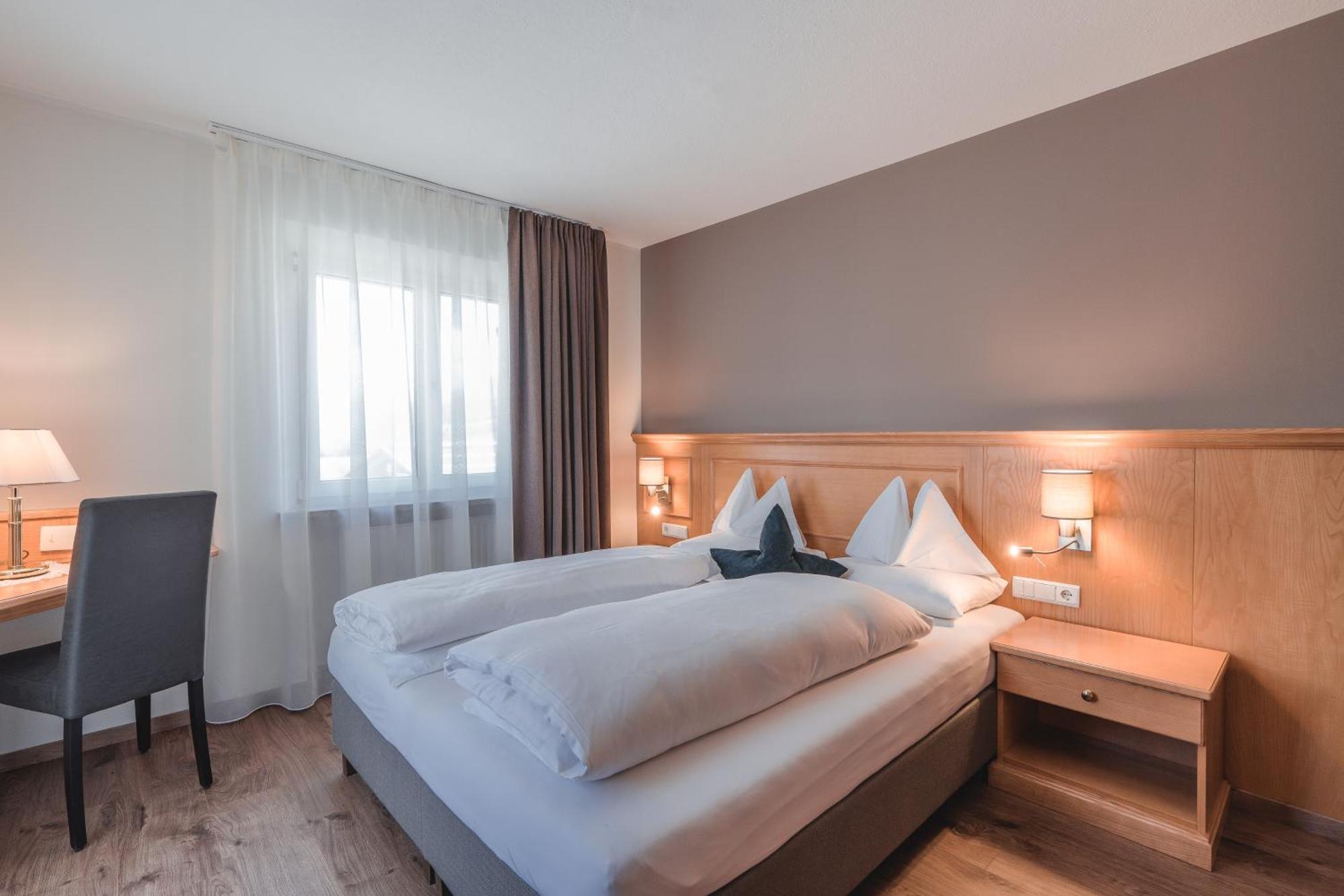 ברוניקו Hotel Reischach מראה חיצוני תמונה