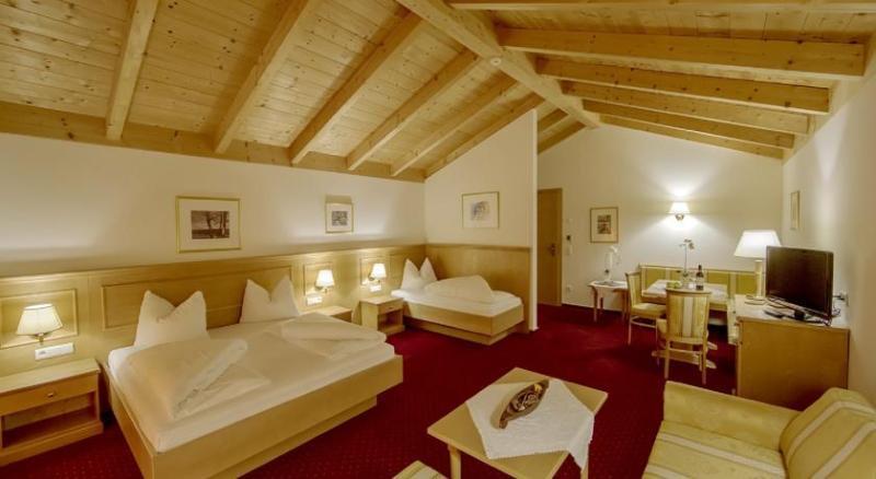 ברוניקו Hotel Reischach מראה חיצוני תמונה