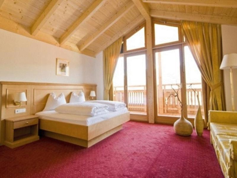 ברוניקו Hotel Reischach מראה חיצוני תמונה