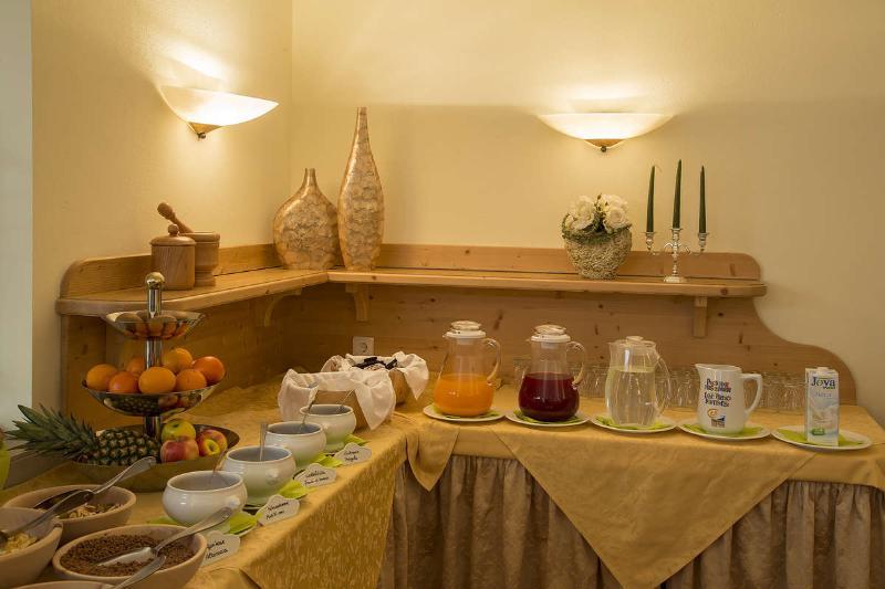 ברוניקו Hotel Reischach מראה חיצוני תמונה